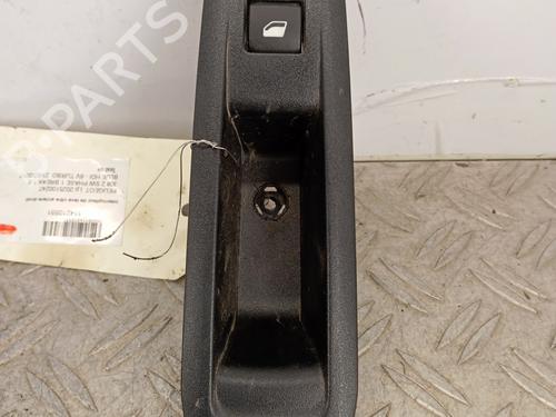 Used Right rear window switch PEUGEOT 308 SW II (LC_, LJ_, LR_, LX_, L4_) 1.6 BlueHDi 120 (120 hp) 30199614