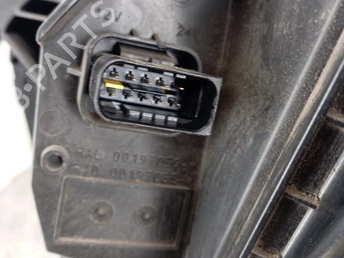 Right headlight PEUGEOT EXPERT Van (V_) 1.6 BlueHDi 95 | BP31721760C29 