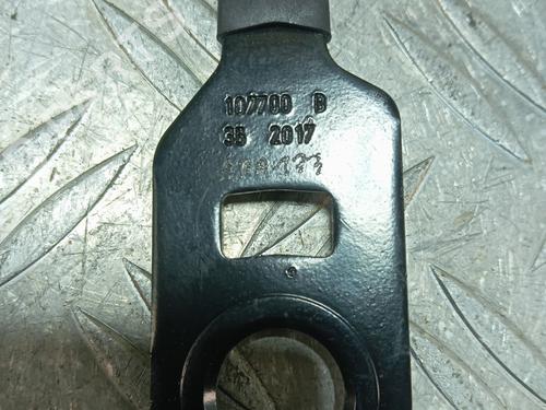 Used Seat buckle Seat buckle CITROËN C3 III (SX) 1.2 THP 110 (SXHNPS, SXHNZT, SXHNZ6) (110 hp) 32497722 32497722
