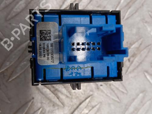 Used Switch Switch PEUGEOT 5008 II (MC_, MJ_, MR_, M4_) 1.5 BlueHDi 130 (MCYHZJ, MCYHZR, MCYHZX) (131 hp) 28345768 28345768