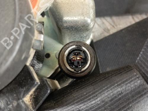 front-right-seatbelt-peugeot-2008-i-cu_-2013-32066884 main image