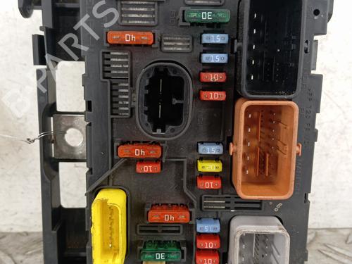 Sikringsdose CITROËN C4 Grand Picasso I (UA_) 1.6 HDi (109 hp) 28341261