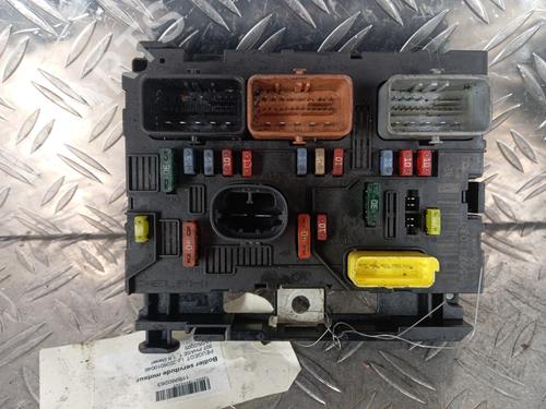 Used Fuse box PEUGEOT 307 (3A/C) 1.6 HDi 110 (109 hp) 32198227