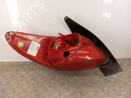 Right taillight PEUGEOT 206 Hatchback (2A/C) 1.1 i | BP29867769C35