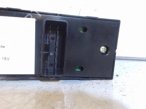 Left front window switch KIA SOUL I (AM) 1.6 CRDi 128 | BP28342665I27 