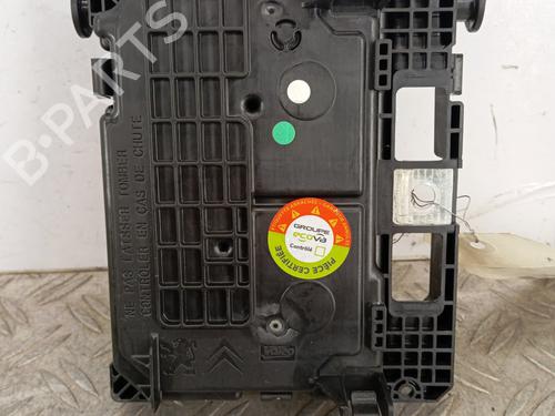 Used Fuse box Fuse box CITROËN C3 I (FC_, FN_) 1.4 HDi (68 hp) 30444036 30444036