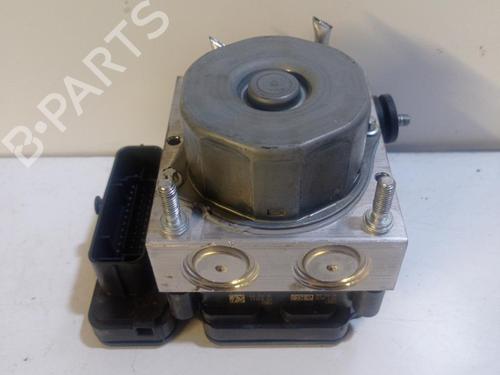 Used ABS pump RENAULT CAPTUR I (J5_, H5_) 0.9 TCe 90 (90 hp) 28349109