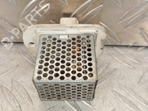 Used Heater resistor Heater resistor SUZUKI SPLASH (EX) 1.0 (A5B310) (65 hp) 34646838 34646838
