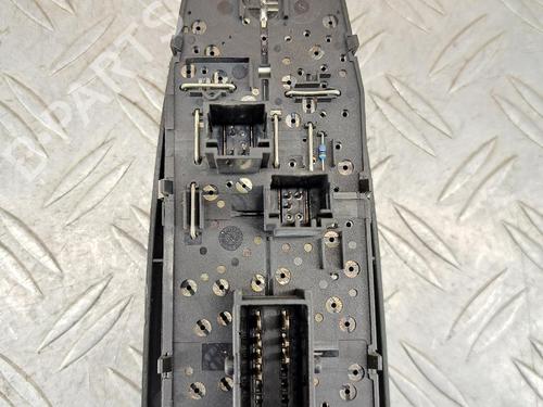 Used Left front window switch Left front window switch 38156899 38156899