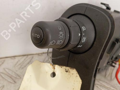 Used Switch Switch RENAULT CLIO III (BR0/1, CR0/1) 1.5 dCi (C/BR0G, C/BR1G) (68 hp) 32330553 32330553