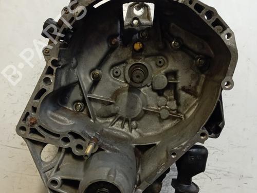 gearbox-renault-clio-ii-bb_-cb_-1998-1999-2000-2001-2002-2003-2004-2005-2006-2007-2008-2009-2010-2011-2012-2013-2014-2015-2016-31148904 main image