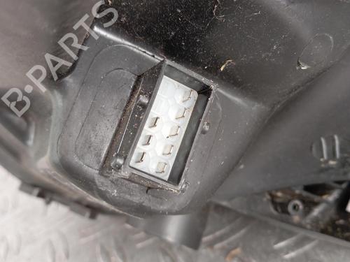 Used Right headlight Right headlight OPEL AGILA B (H08) 1.0 (F68) (65 hp) 39953071 39953071