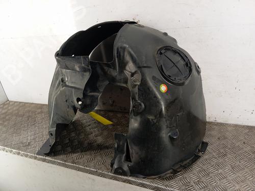 Used Wheel arch RENAULT MEGANE II Estate (KM0/1_) 1.6 16V (112 hp) 31602725