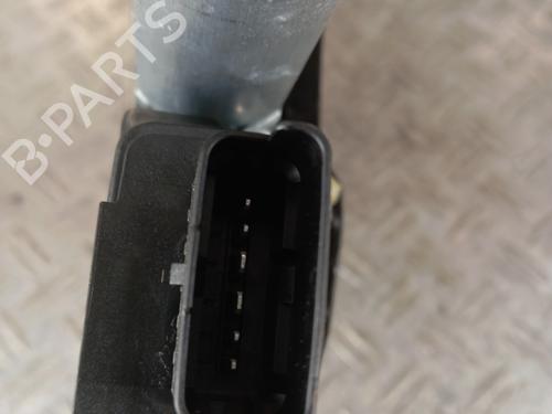Used Front right window mechanism Front right window mechanism PEUGEOT 5008 II (MC_, MJ_, MR_, M4_) 1.5 BlueHDi 130 (MCYHZJ, MCYHZR, MCYHZX) (131 hp) 31115982 31115982