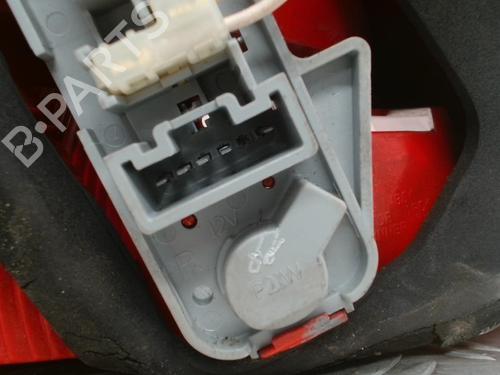 Used Right taillight TOYOTA YARIS (_P9_) 1.3 VVT-i (SCP90_, SCP90R) (87 hp) 28340428