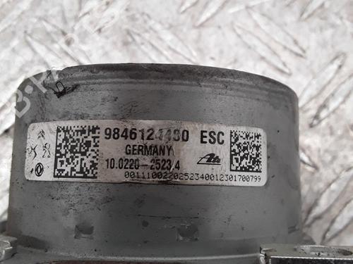 Used ABS pump ABS pump PEUGEOT 208 II (UB_, UP_, UW_, UJ_) 1.5 BlueHDI 100 (102 hp) 28343249 28343249