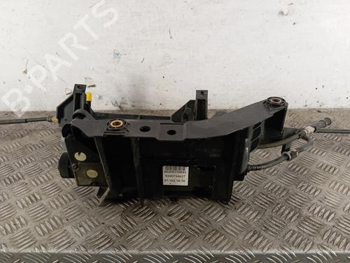 Used Electric handbrake RENAULT SCÉNIC II (JM0/1_) 1.5 dCi (JM1E, JM16) (106 hp) 30941569