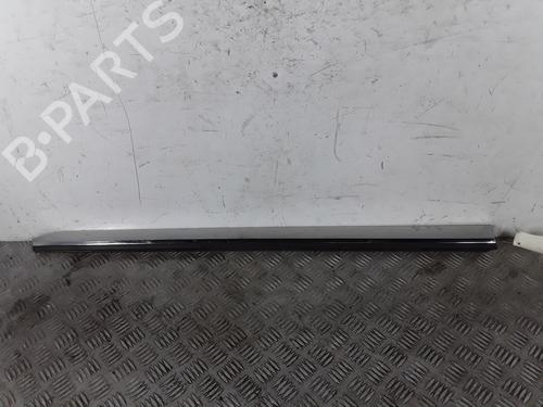 Used Door moulding trim RENAULT CLIO V (B7_) 1.5 Blue dCi 100 (B7AD) (101 hp) 28338079
