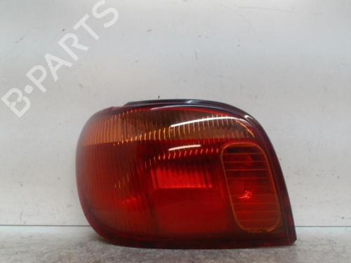 Venstre baglygte TOYOTA YARIS (_P1_) 1.0 (SCP10_, SCP10R) (65 hp) 28342538