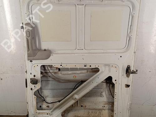 Used Right slide door Right slide door 37672568 37672568