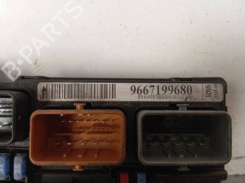 Used Fuse box Fuse box CITROËN DS3 (SA_) 1.4 HDi 70 (SA8HP4) (68 hp) 28348245 28348245