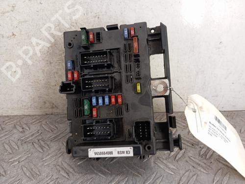 Zekeringkast PEUGEOT 307 (3A/C) 1.6 16V (109 hp) 28340004