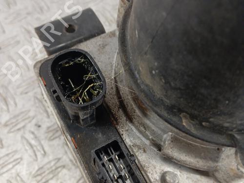 Used Steering pump Steering pump CITROËN C4 I (LC_) 1.6 HDi (90 hp) 33950132 33950132