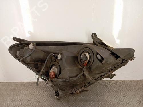 Left headlight TOYOTA COROLLA Verso (ZER_, ZZE12_, R1_) 1.6 (ZNR10_, ZNR10R) | BP28728679C28 