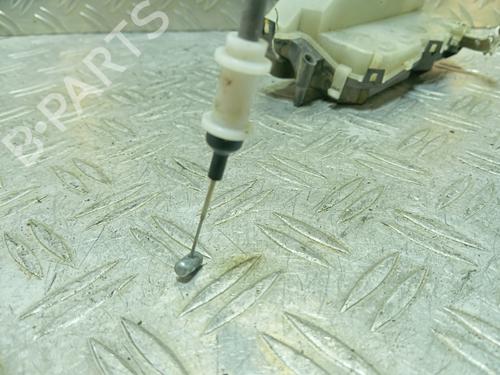 front-right-lock-peugeot-expert-van-v_-2016-32479676 main image