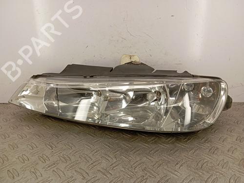 Venstre forlygte PEUGEOT 406 (8B) 2.0 HDI 110 (109 hp) 31380534