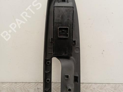 Used Left front window switch Left front window switch VW TOURAN (1T3) 1.6 TDI (105 hp) 28339219 28339219