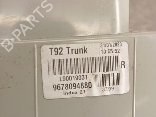Used Right tailgate light Right tailgate light 28345635 28345635