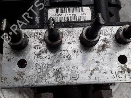 Used ABS pump ABS pump CITROËN C4 I (LC_) 1.6 VTi 120 (120 hp) 28343077 28343077