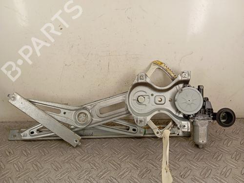 Used Front right window mechanism TOYOTA YARIS (_P13_) 1.4 D (NLP130_, NLP130) (90 hp) 28348231