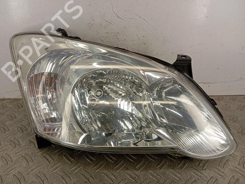 Phare droit TOYOTA COROLLA (_E12_) 1.6 VVT-i (ZZE121_, ZZE121R) (110 hp) 31920845