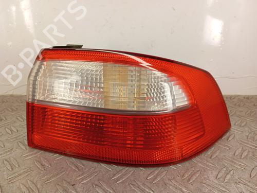 Højre baglygte RENAULT LAGUNA II (BG0/1_) 1.8 16V (BG04, BG0B, BG0C, BG0V) (117 hp) 28622028
