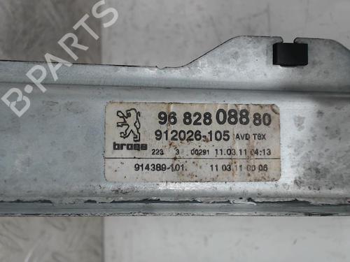 Used Front right window mechanism Front right window mechanism PEUGEOT 3008 I MPV (0U_) 2.0 HDi (163 hp) 28340380 28340380