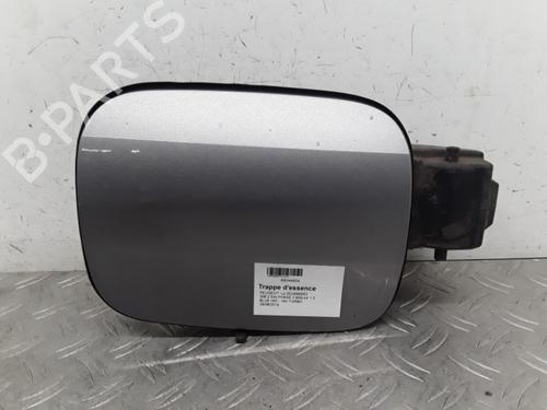 Fuel flap PEUGEOT 308 SW II (LC_, LJ_, LR_, LX_, L4_) 1.5 BlueHDi 100 9818024980