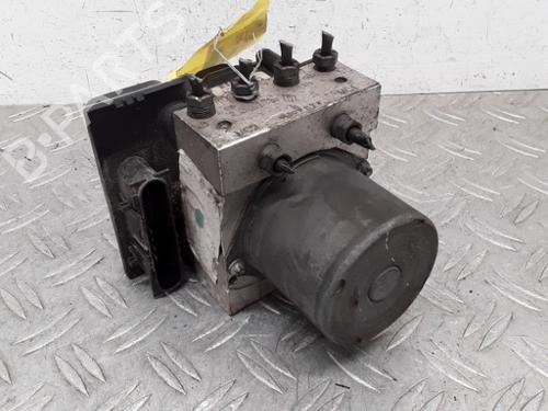 Used ABS pump RENAULT KANGOO / GRAND KANGOO II (KW0/1_) 1.5 dCi 90 (KW05, KW08, KW0G, KW11) (90 hp) 28343606