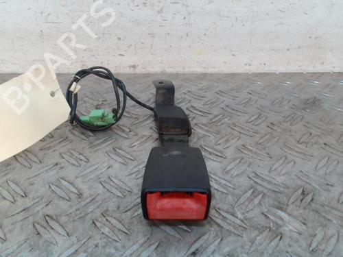 Used Seat buckle VW POLO V (6R1, 6C1) 1.6 TDI (90 hp) 28340659