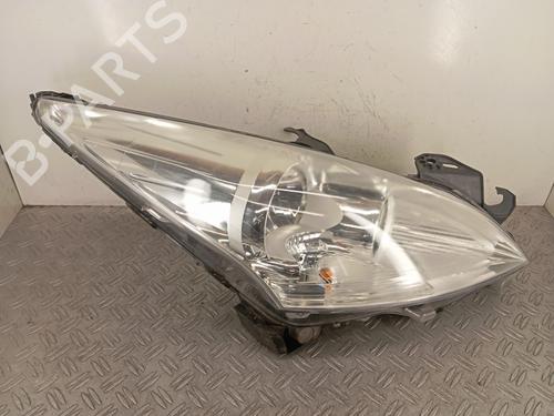 Used Right headlight PEUGEOT 5008 (0U_, 0E_) 1.6 HDi (110 hp) 28338627