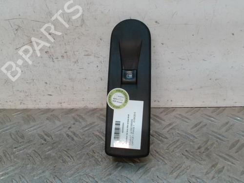 Used Right rear window switch RENAULT CAPTUR I (J5_, H5_) 1.5 dCi 90 (J5N4, J5M5, J5MW, J5M6, J5AL, J5AJ) (90 hp) 28347800