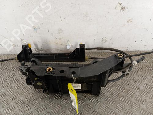Used Electric handbrake RENAULT SCÉNIC II (JM0/1_) 1.5 dCi (JM1E, JM16) (106 hp) 31907776