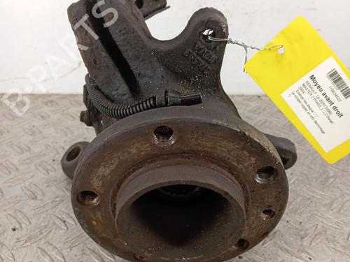 Used Right front steering knuckle RENAULT MASTER II Van (FD) 2.2 dCI 90 (FD0G, FD0N, FD2G, FD2N, FD3G, FD3N) (90 hp) 31824677