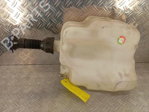 Used Windscreen washer tank Windscreen washer tank PEUGEOT 406 Coupe (8C) 2.2 HDI (133 hp) 40439885 40439885