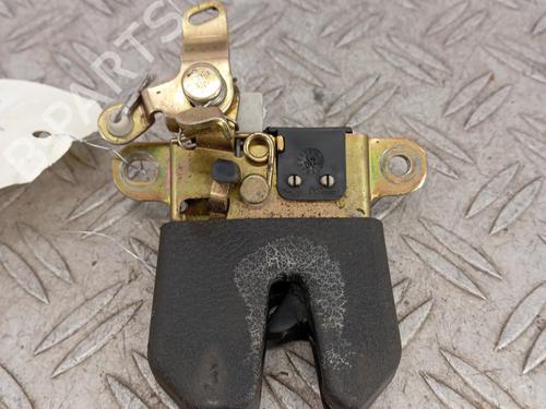 Serrure hayon VW PASSAT B5.5 (3B3) 1.9 TDI (130 hp) 29760445