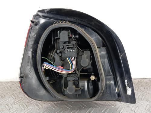 Piloto trasero derecho RENAULT SCÉNIC I MPV (JA0/1_, FA0_) 1.6 (JA00, JA16, JA15, JA19, JA1V, JA2B, JA2C, JA0B,... | BP28338835C35 