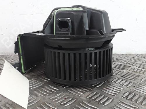 Used Heater blower motor RENAULT SCÉNIC II (JM0/1_) 1.5 dCi (JM1E, JM16) (106 hp) 28349581