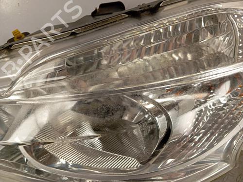 Faro izquierdo PEUGEOT 208 I (CA_, CC_) 1.4 HDi | BP29004937C28