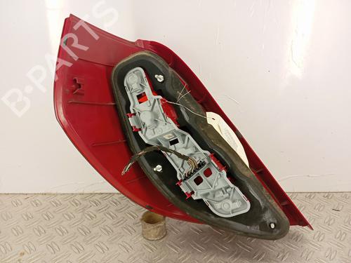 Used Right taillight Right taillight 32176265 32176265